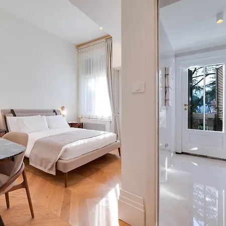 Ariston Hotel